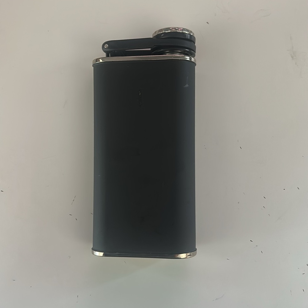 Stanley Black Flask - Picture 2 of 2